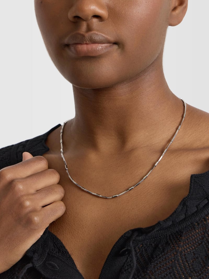 Clara brass necklace image number 3