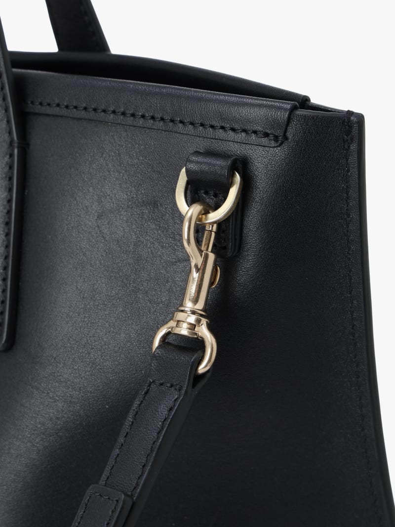 sac en cuir noir image number 4
