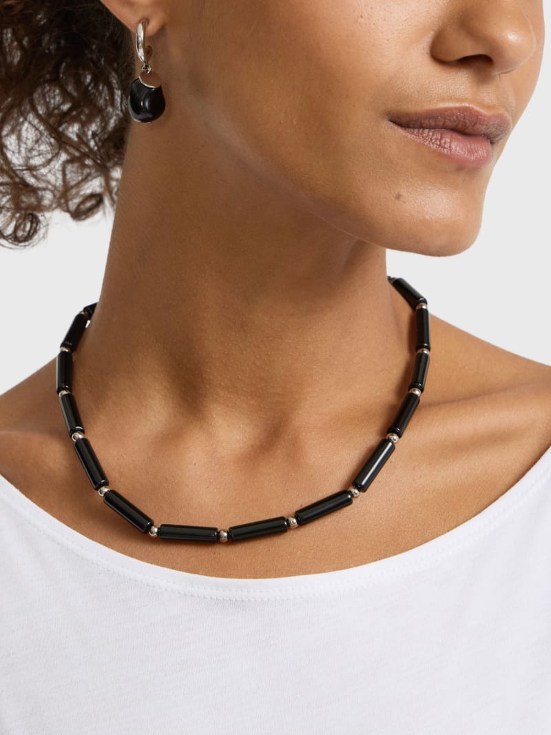 Claus necklace image number 2