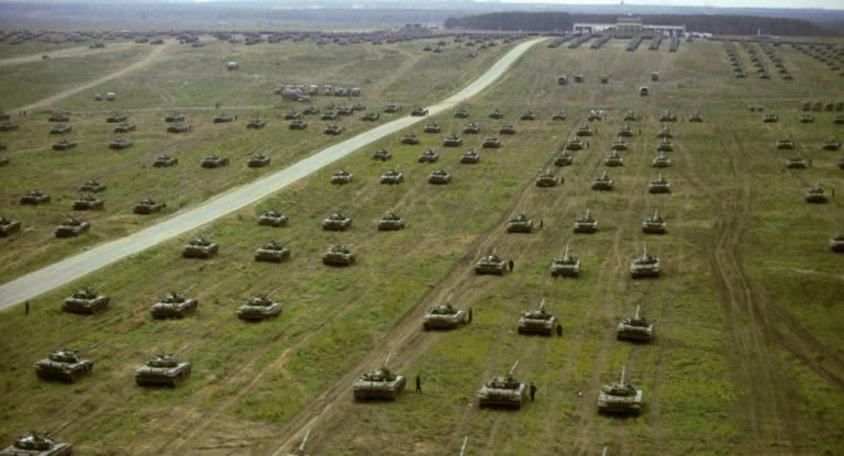 Россия ограничила доступ наблюдателей НАТО на учениях «Запад-2017» Россия ограничила доступ наблюдателей НАТО на учениях «Запад-2017»