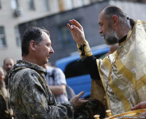 Как Киево-Печерская лавра растила боевиков для террориста Гиркина Как Киево-Печерская лавра растила боевиков для террориста Гиркина