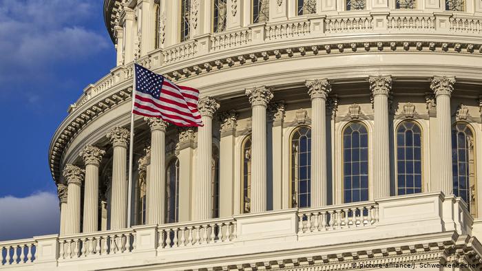 Конгресс США планирует выделить 3,8 миллиарда долларов на сдерживание России в Европе Конгресс США планирует выделить 3,8 миллиарда долларов на сдерживание России в Европе