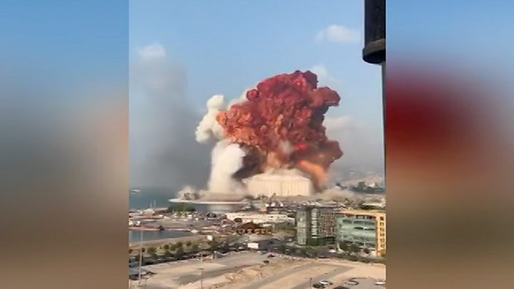 Ливанский канал LBCI: в порту Бейрута взорвалась селитра с судна, принадлежавшего российскому бизнесмену Ливанский канал LBCI: в порту Бейрута взорвалась селитра с судна, принадлежавшего российскому бизнесмену