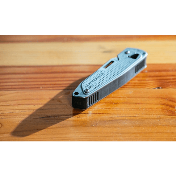 leatherman free t2 knife picture 5