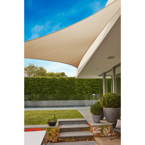Kalahari Extreme Shade Triangle sand 3.6x5m Agrimark