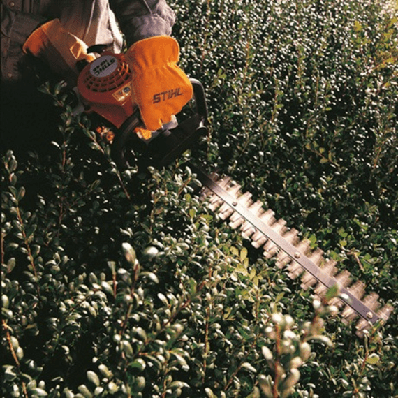 stihl hs45 0 75kw hedge trimmer picture 2