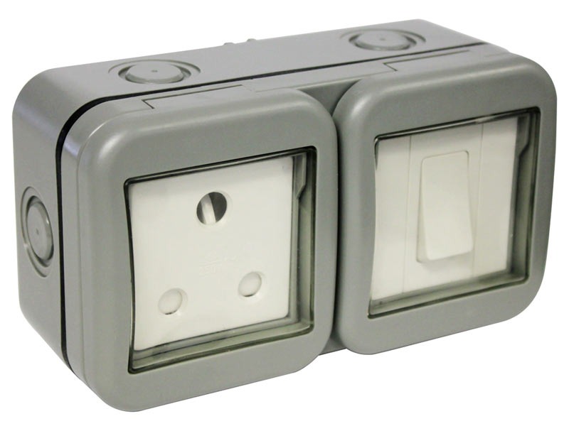 Masterplug Switch Socket 16amp & 2w Ip55 | Agrimark