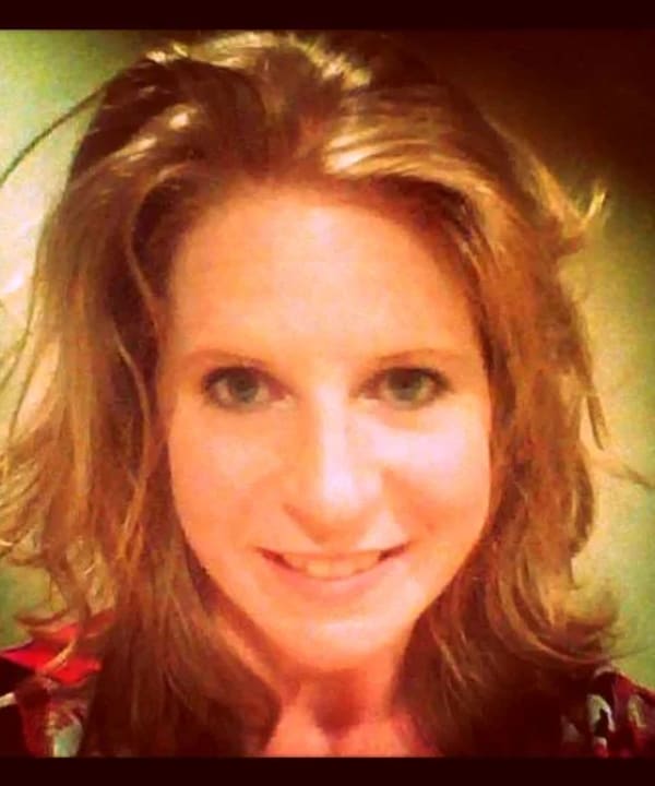 LiElla Kelly, Practitioner and Aromahead certification graduate