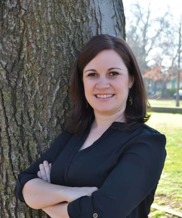 Kristen Bobertz, Bodywork and Aromahead certification graduate