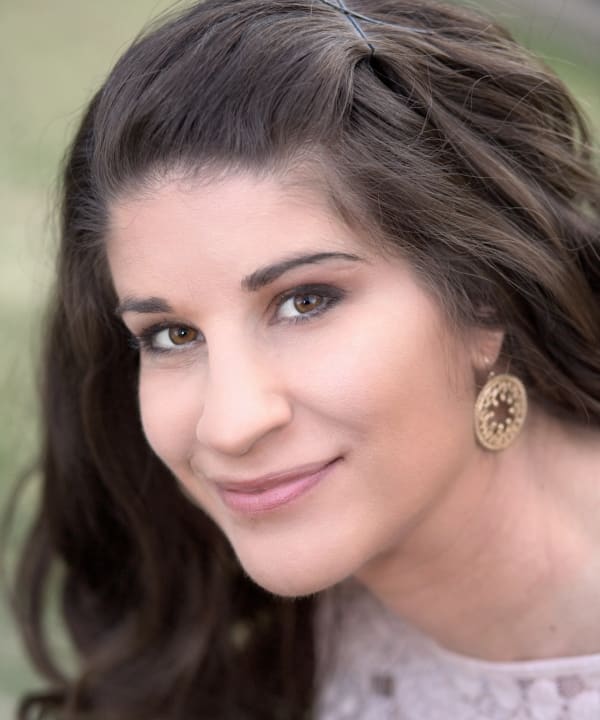 Amy Emnett, Educator and Aromahead certification graduate