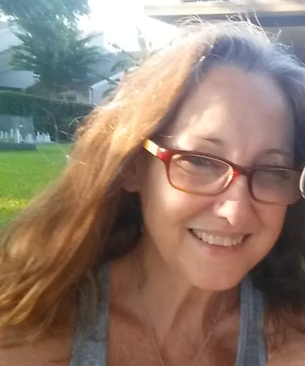 Deborah Douglas, Bodywork and Aromahead certification graduate