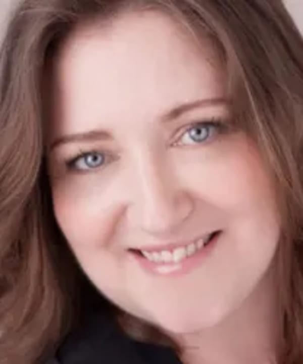 Angela Spencer, Bodywork and Aromahead certification graduate