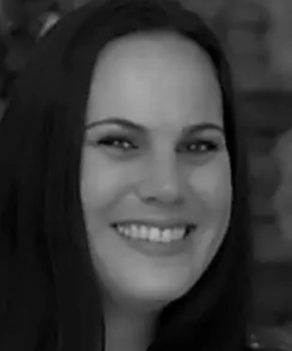 Danae Powers, Practitioner and Aromahead certification graduate