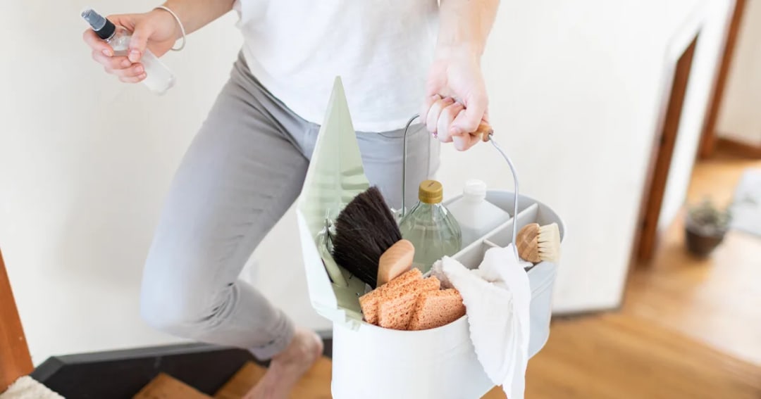 Three Aromatherapy Spring Cleaning Recipes