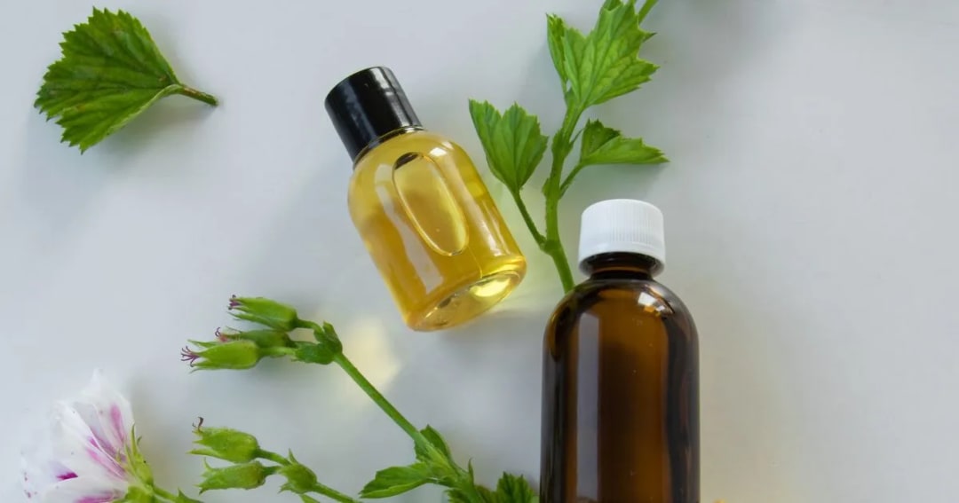 How to Make Rose Geranium Moisturizing Body Oil