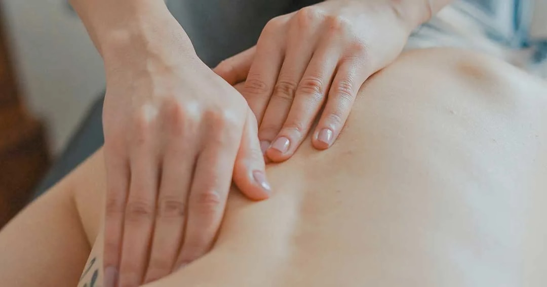 How 5 Peppery Essential Oils Soothe Sore Muscles