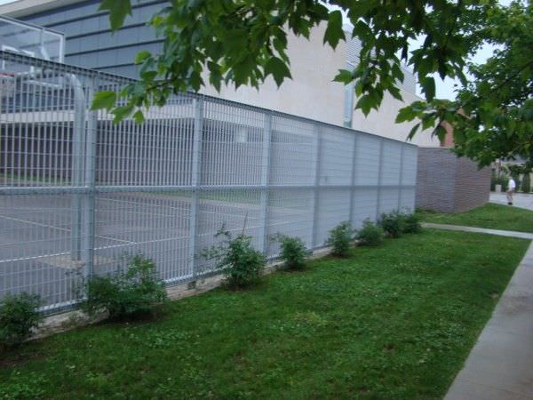 GALVANIZED STEEL FENCE
