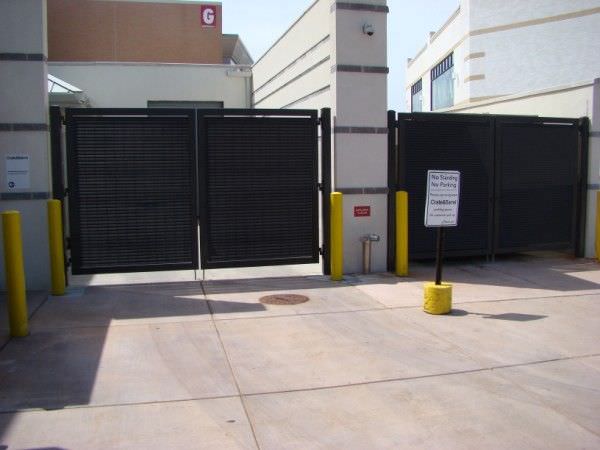 DOUBLE SWING GATE