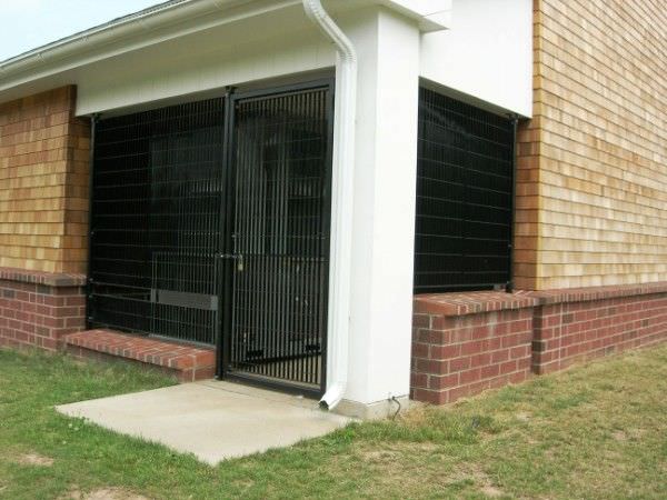 GALVANIZED STEEL FENCE
