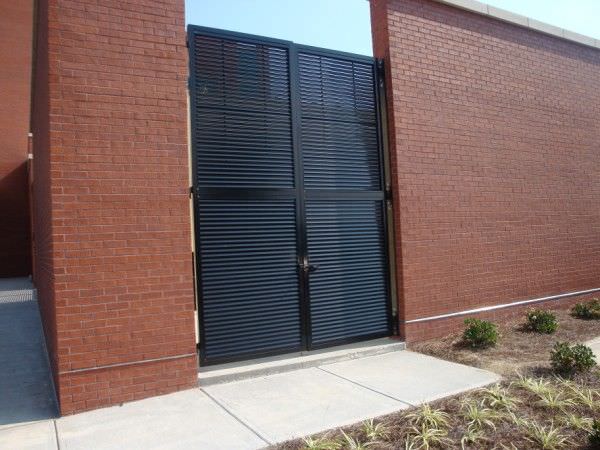 DOUBLE SWING GATE