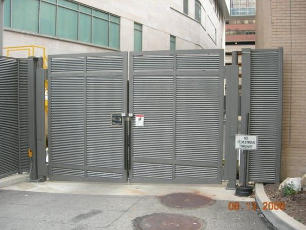 DOUBLE SWING GATE