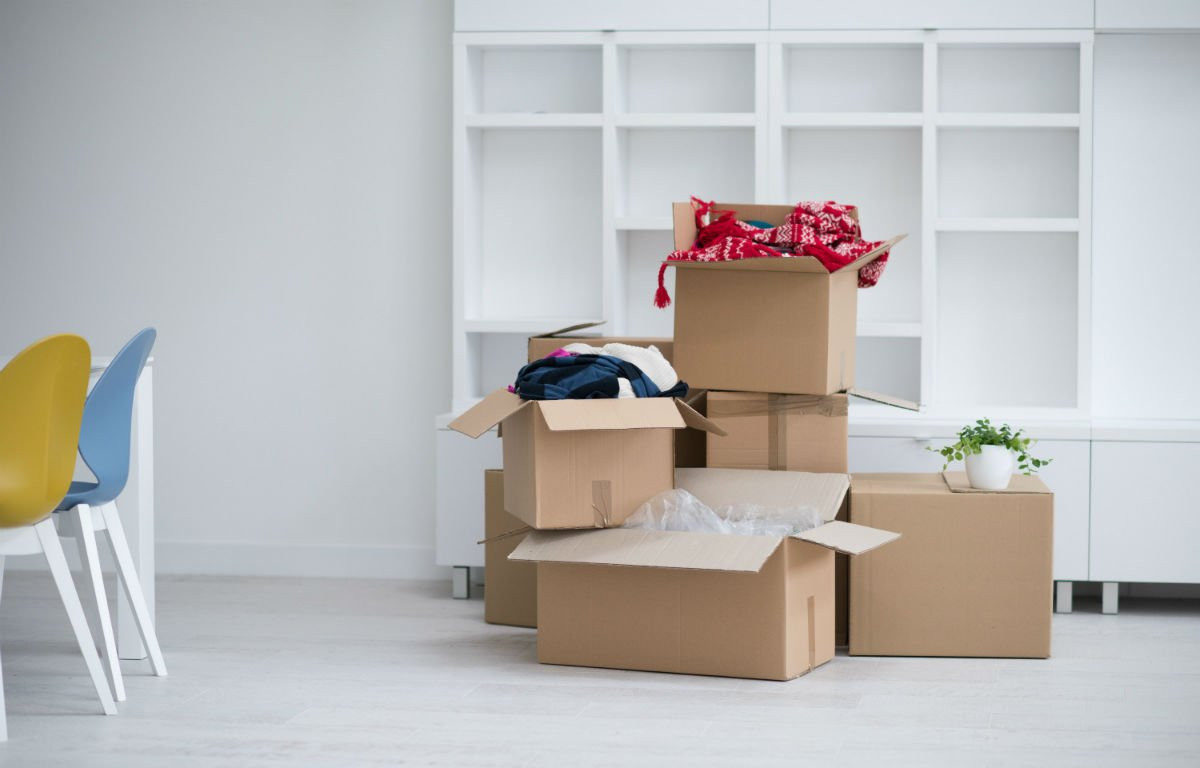 Spoedverhuizing: zelf doen of een verhuisbedrijf inschakelen?