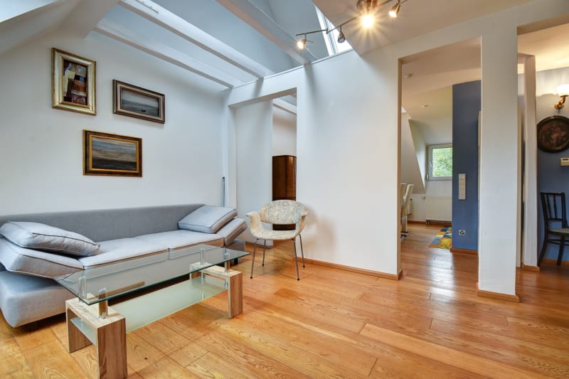 SONNIG UND GEMÜTLICH