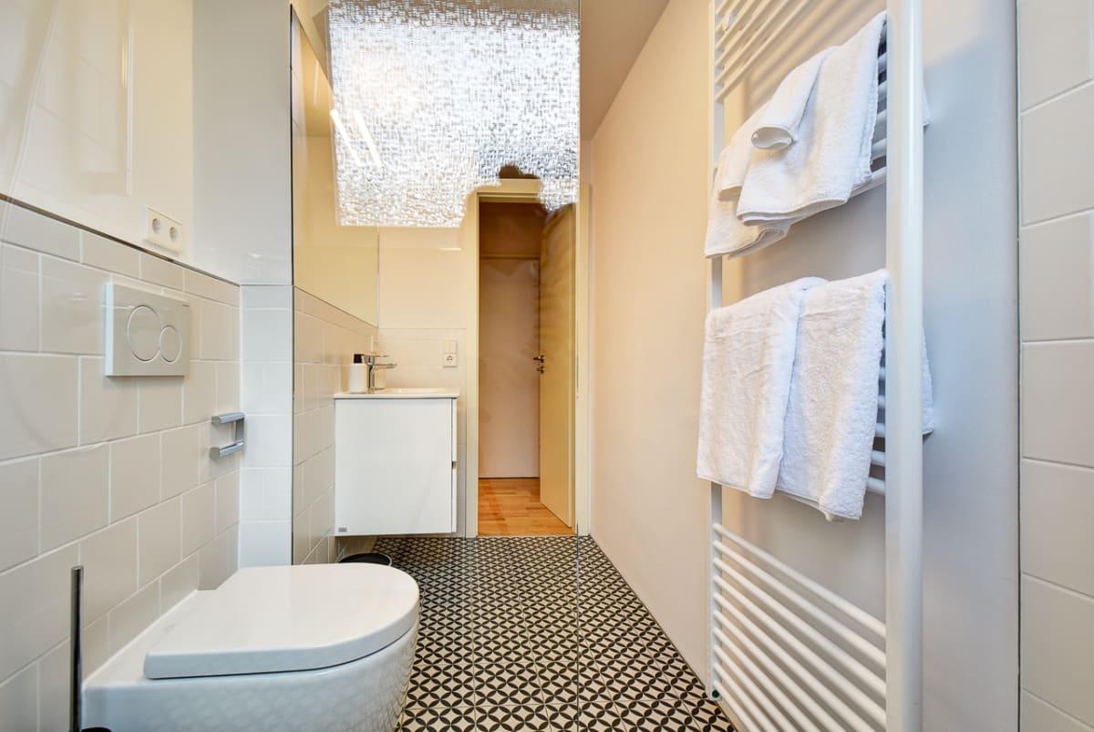 DESIGN TRIFFT KOMFORT – Geschmackvoll renovierte Wohnung mit Parkplatz 21