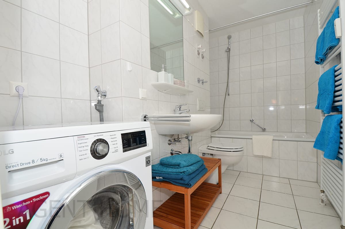 ROSENSTEINPARK LIVING 9