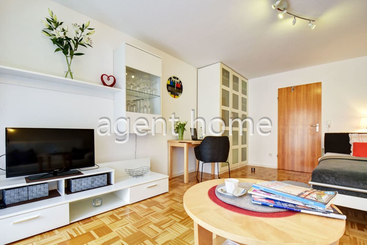 COZY LIVING 1