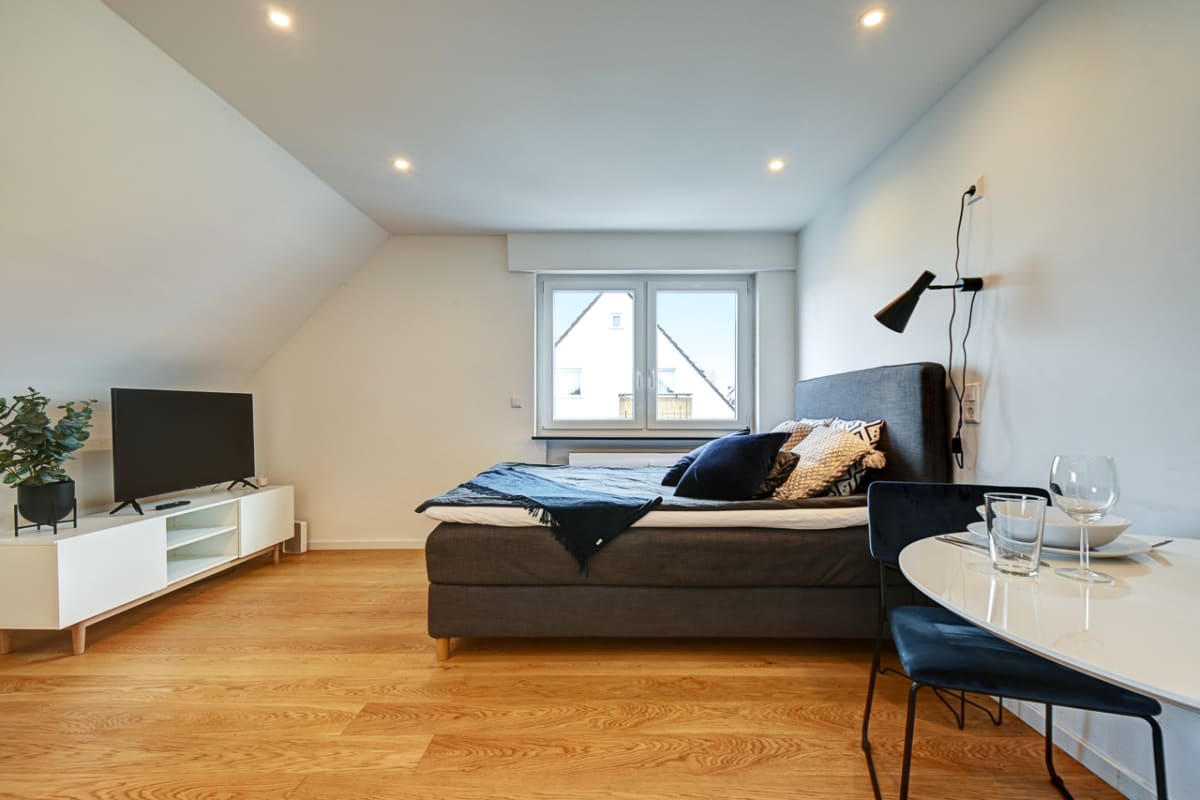 MODERN STYLE