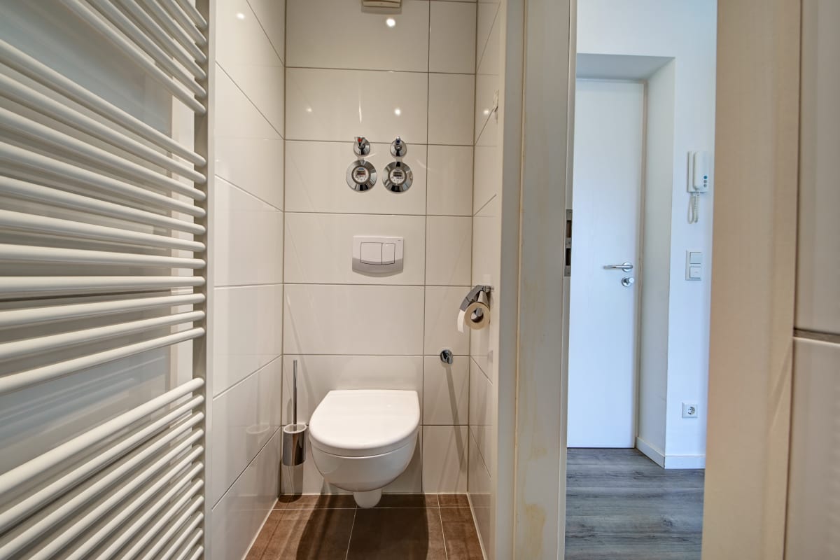 MODERN LIVING 13