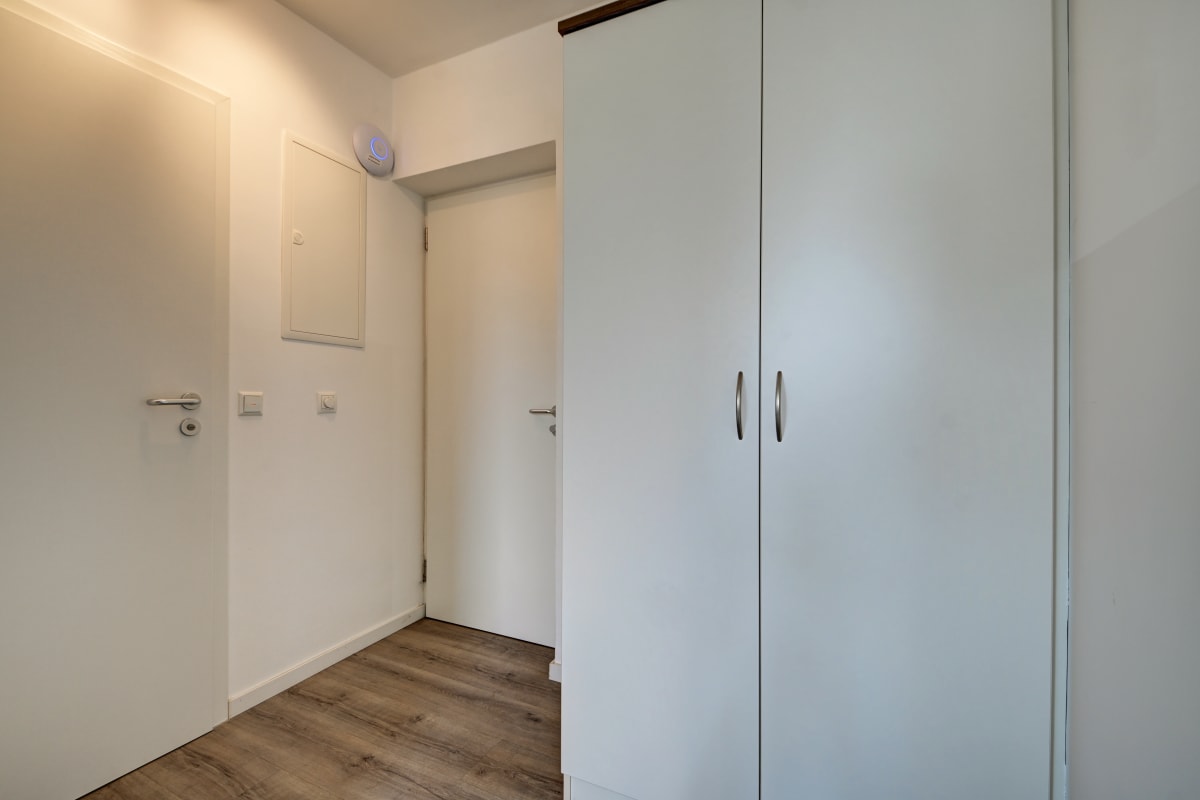 MODERN LIVING 14