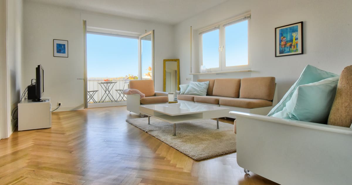 Tolle, großzügige Wohnung mit Balkon – 4 Zimmer, 100 m² – Stuttgart-West