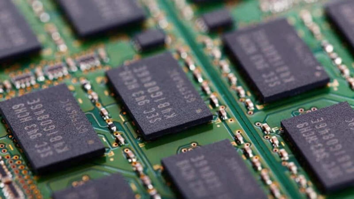 Govt starts consultation to develop indigenous chips, modules for power grids