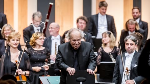 Fényerőmű-kiállítás Inotán, irodalmi nap Szigligeten, gálakoncert az Olasz Kultúrintézetben és összművészeti fesztivál az Akvárium Klubban