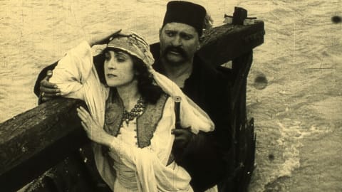 Rendhagyó filmes programok a Müpában