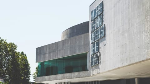 „Róma fantasztikus fényben úszik”