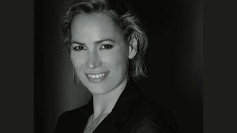 „Rengeteget tanultam a művészektől”