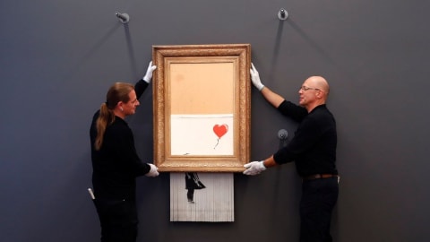 Újra kalapács alá kerül Banksy korszakalkotó képe