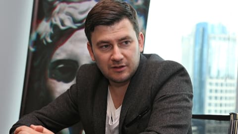 Gluhovszkij, Annuska és az olaj