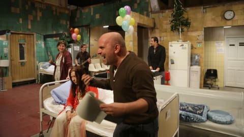 Rajtunk is múlik a Proton Színház jövője