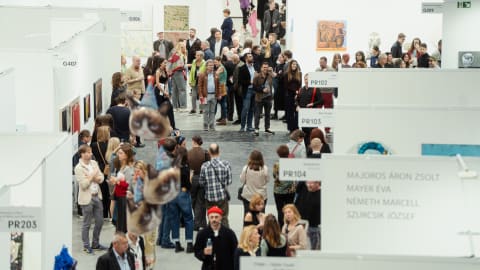 Fiatal tehetségek és nemzetközi sztárok az Art Market Budapesten