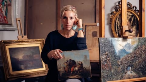 „Nagy emberi tragédiák húzódnak a képek mögött”