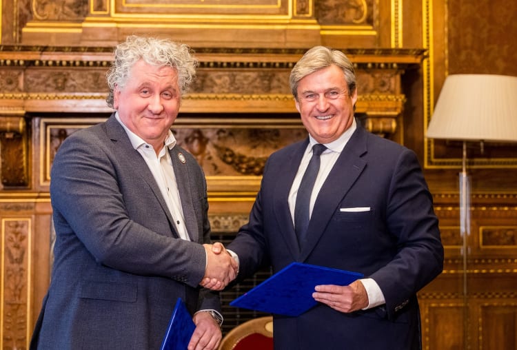 Dr. Ókovács Szilveszter és Kapitány István (forrás: Menedzserszövetség)