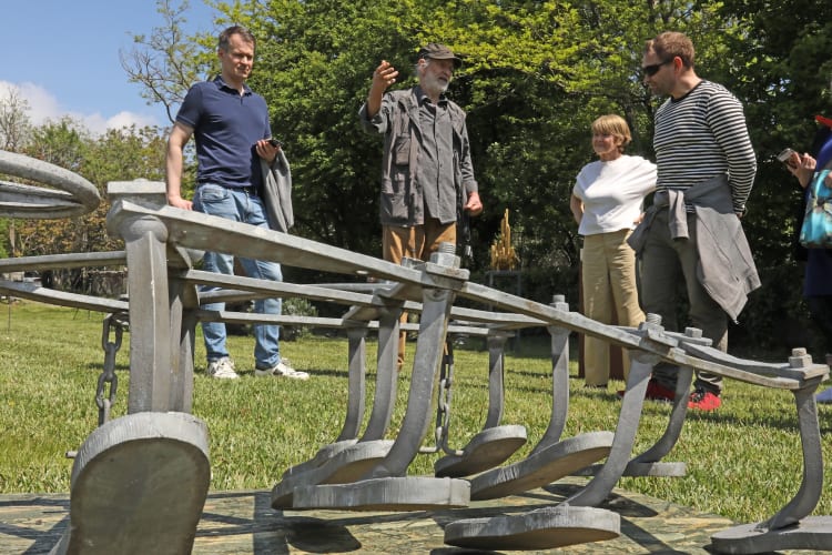 Galántai György mesél az Irányított lépéscsoport című alkotásáról