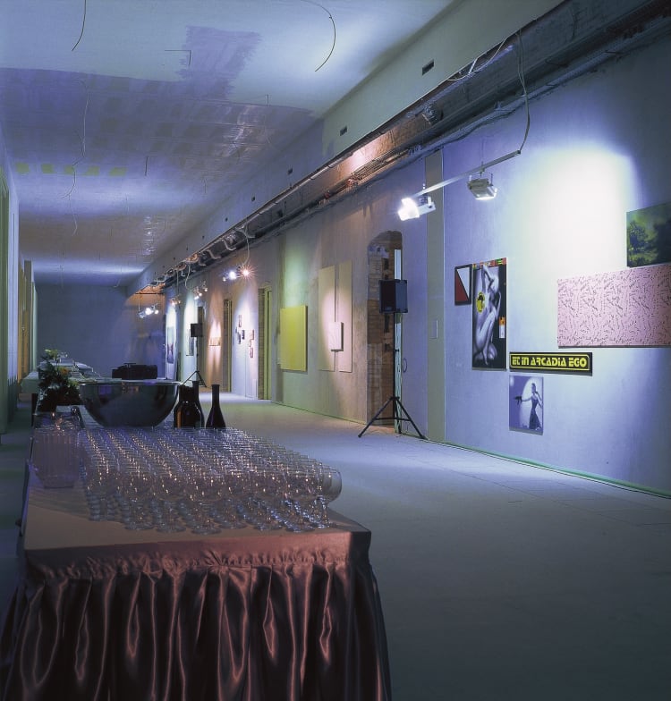 Kultúra és kommunikáció új határok felé, pop-up kiállítás az átadás előtti Ybl Palotában 2000-ben, kurátor: Molnár Ani (fotó: Koronczi Endre)