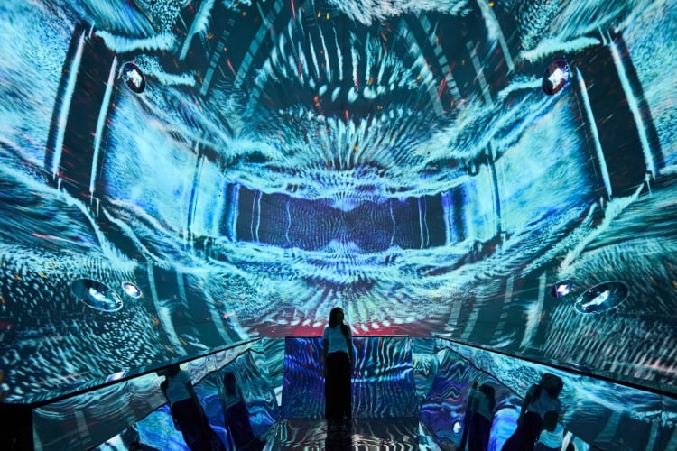 Kati Katona: Immensia, 2024 (fotó/forrás: Bíró Dávid / Light Art Museum Budapest)