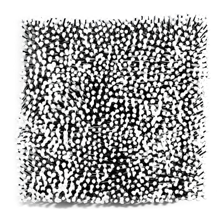 Günther Uecker: Mező, 2008, szögek, latex, vászon, fa 43 x 43 x 11 cm (forrás: Vass László)