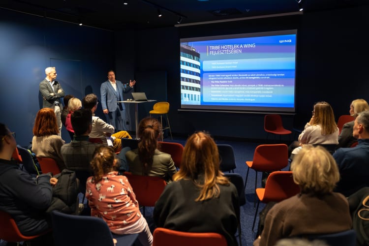 Az eseményen köszöntőt mondott és bemutatta a TRIBE hoteleket Vetlényi Dániel, a TRIBE Budapest Stadium hotel igazgatója és Palotai Csaba, a TRIBE &amp; ibis Styles Budapest Airport general menedzsere (fotó: Pixolar Photography)